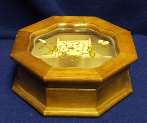 635-99 Wood Jewelry Box